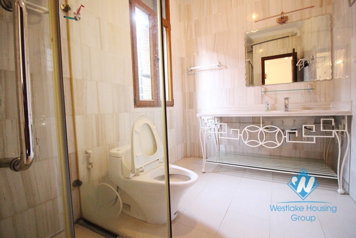 A nice house for rent with lake view in Tay Ho
